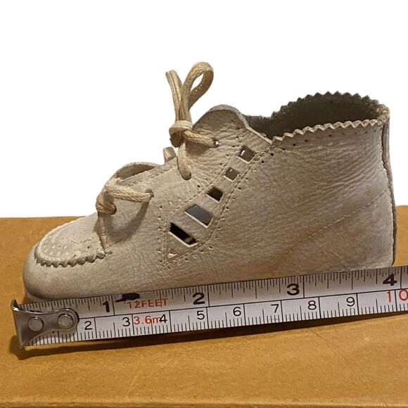 Vintage 1950s White Blucher Baby Shoes by JC Penny Co Leather Size 0 W/ Box - Picture 11 of 13